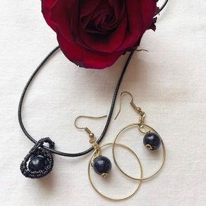 Earring and necklace set